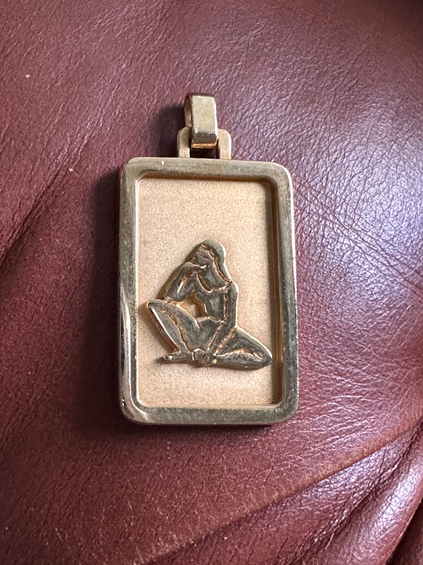 Virgo pendant