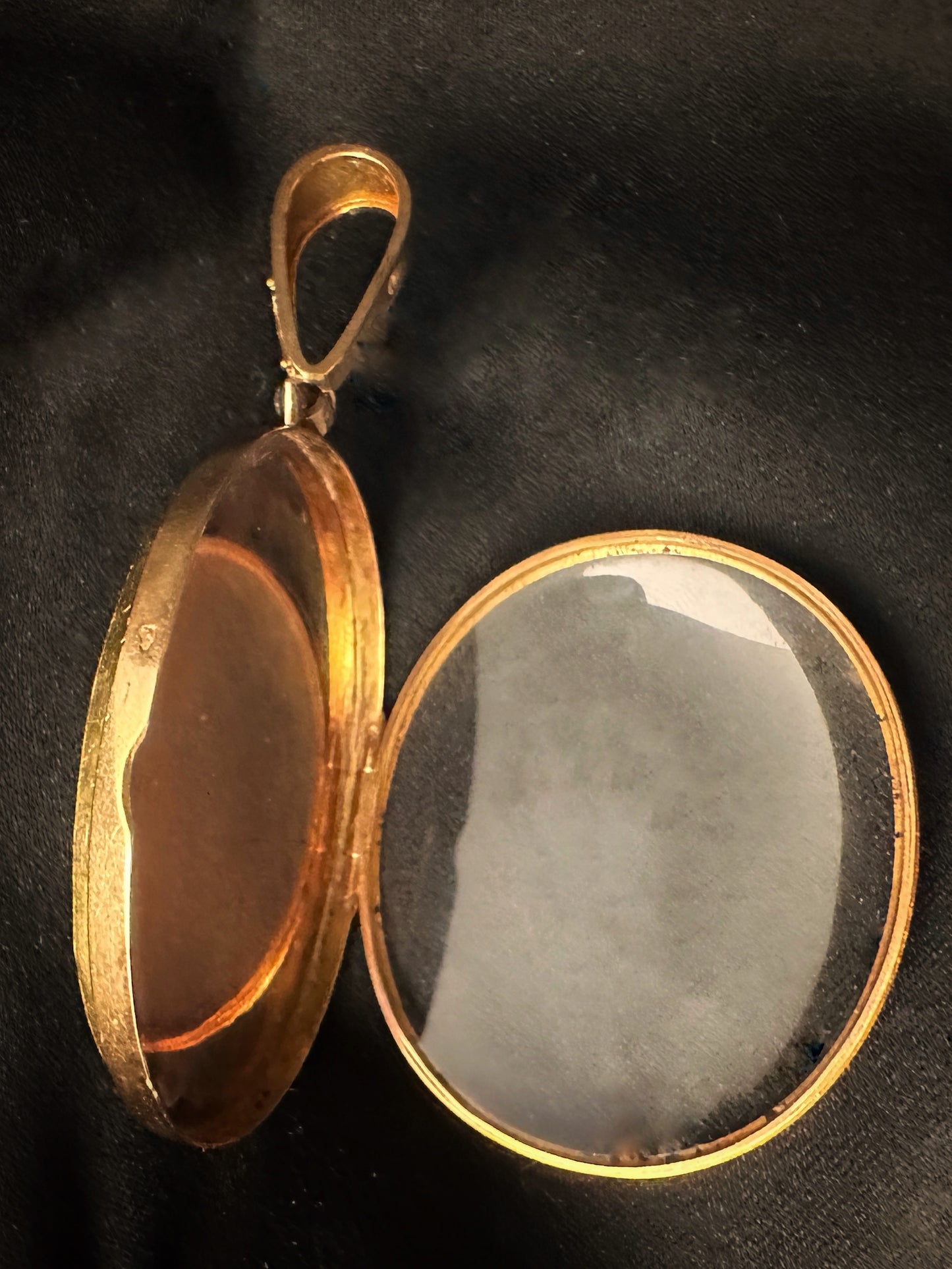 19th century Blue Enamel Cupid Glass Locket