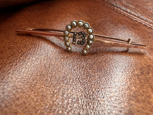 Victorian Lucky 13 Horseshoe pearl 15k brooch
